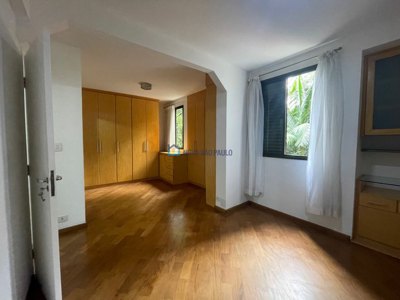 Foto 20 - MO15814