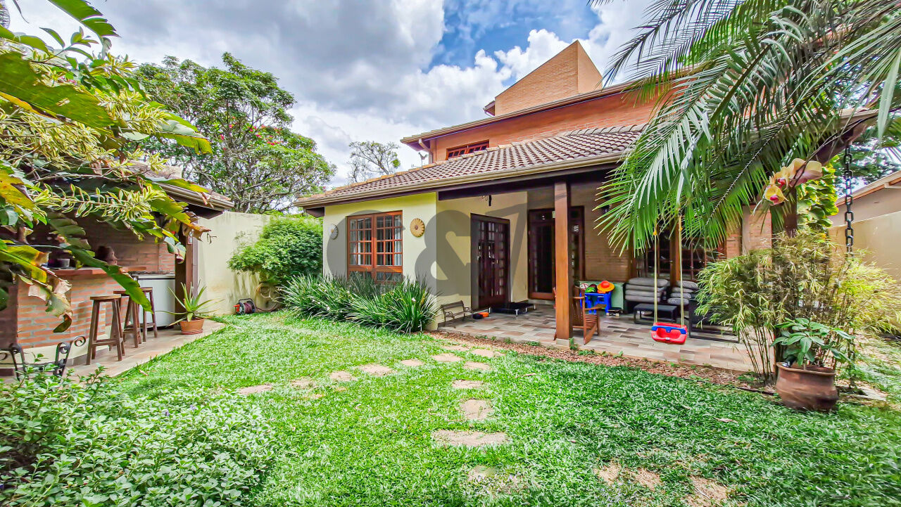 Sobrado para Venda - Granja Julieta