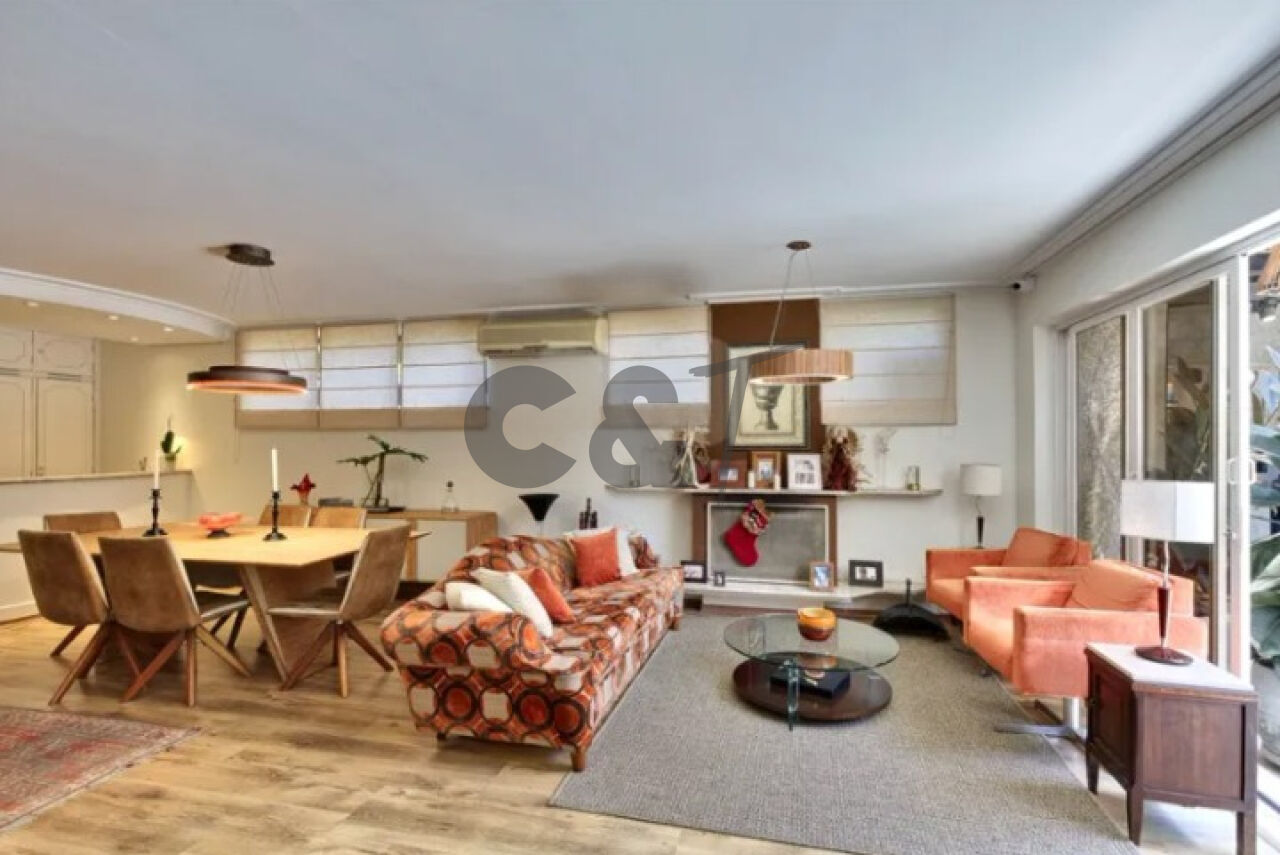 Sobrado para Venda - Granja Julieta