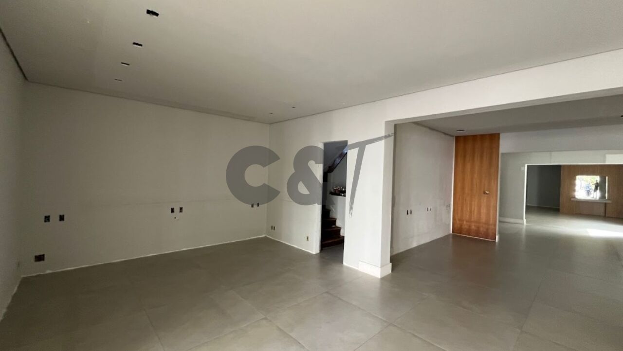 Sobrado para Locação - Indianópolis