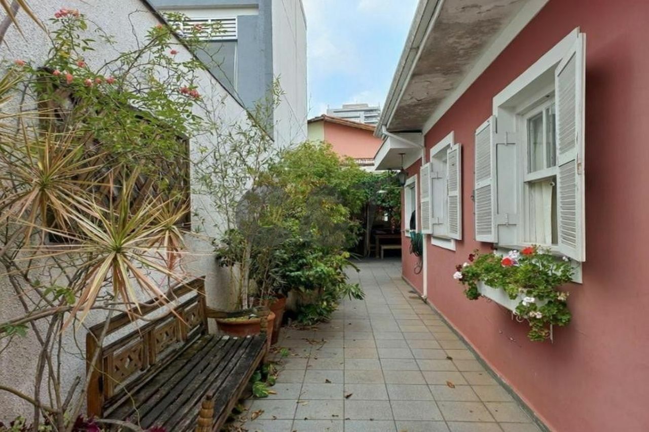 Casa Térrea para Venda - Chácara Santo Antônio Zona Sul