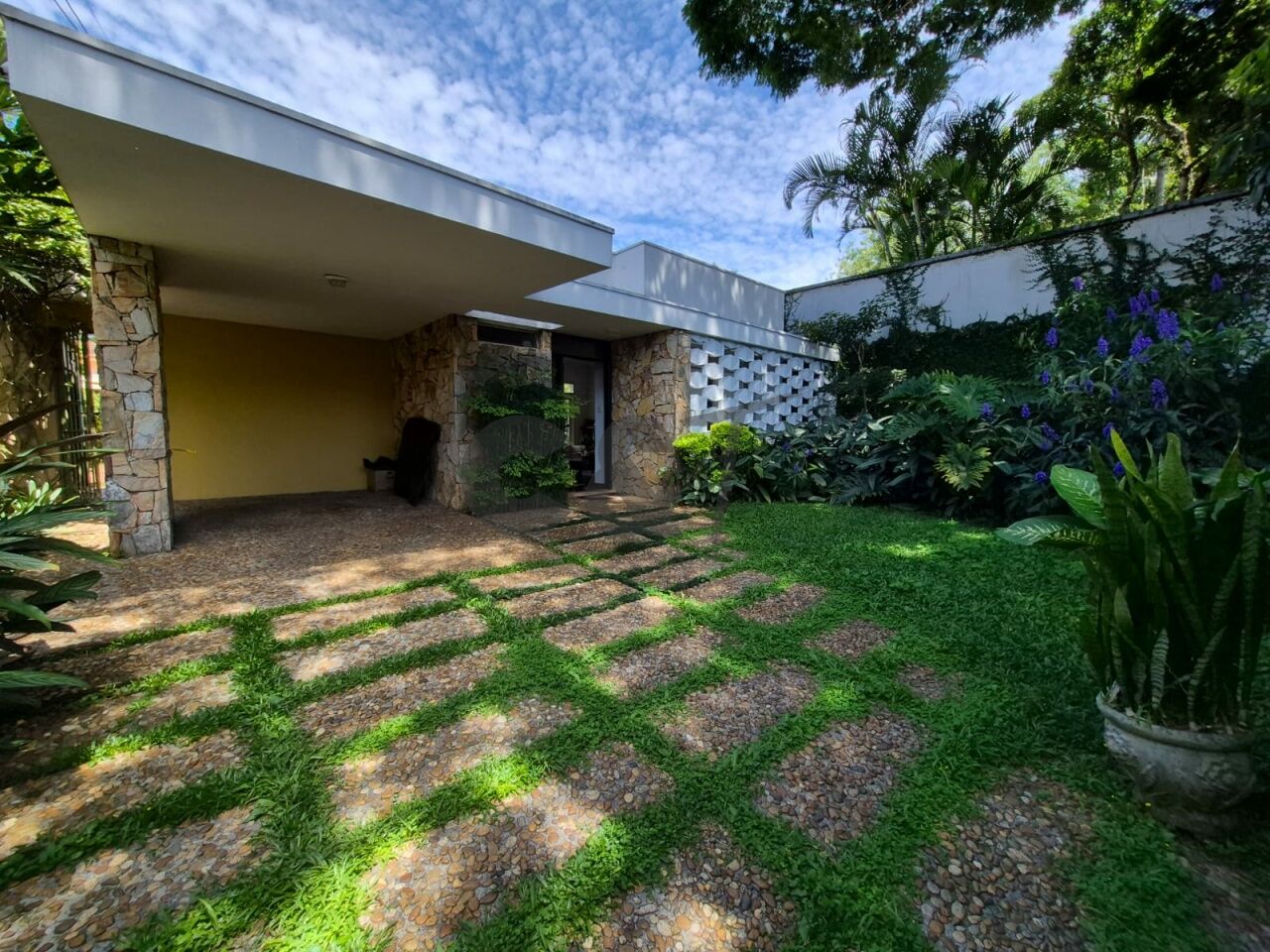 Casa Térrea para Venda - Granja Julieta