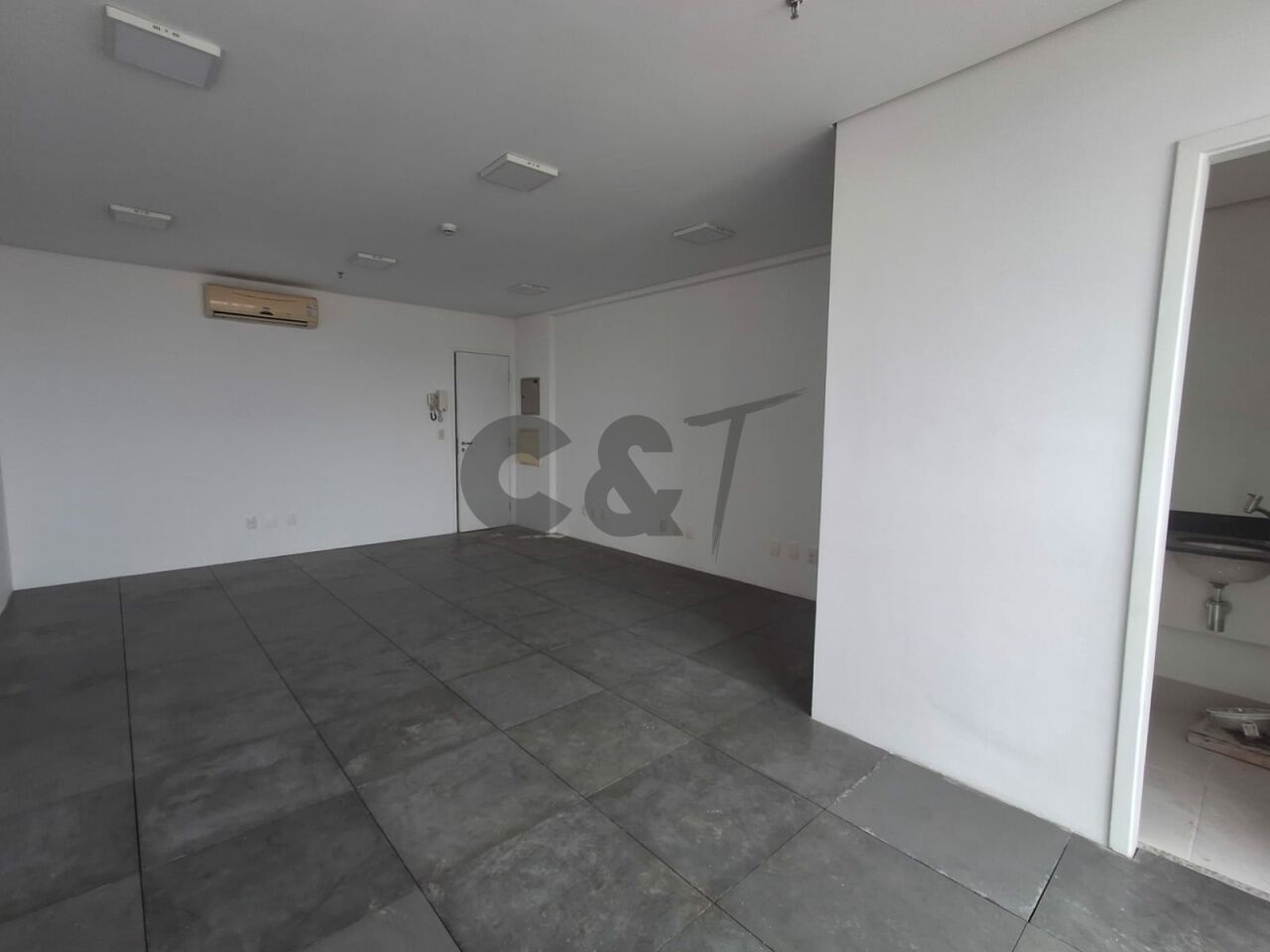 Conj. Comercial para Venda - Chácara Santo Antônio Zona Sul