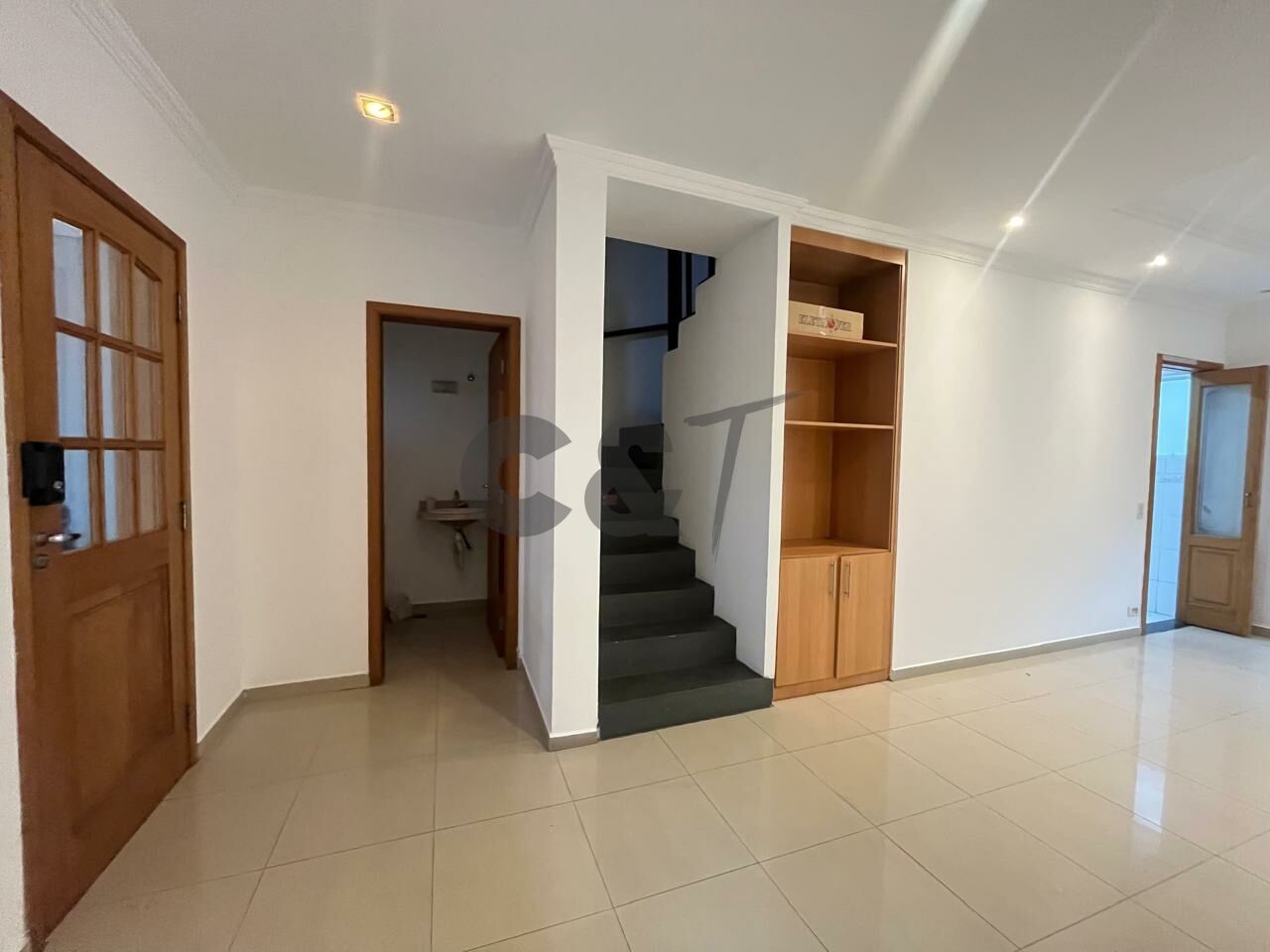 Casa de Condomínio para Locação - Granja Julieta