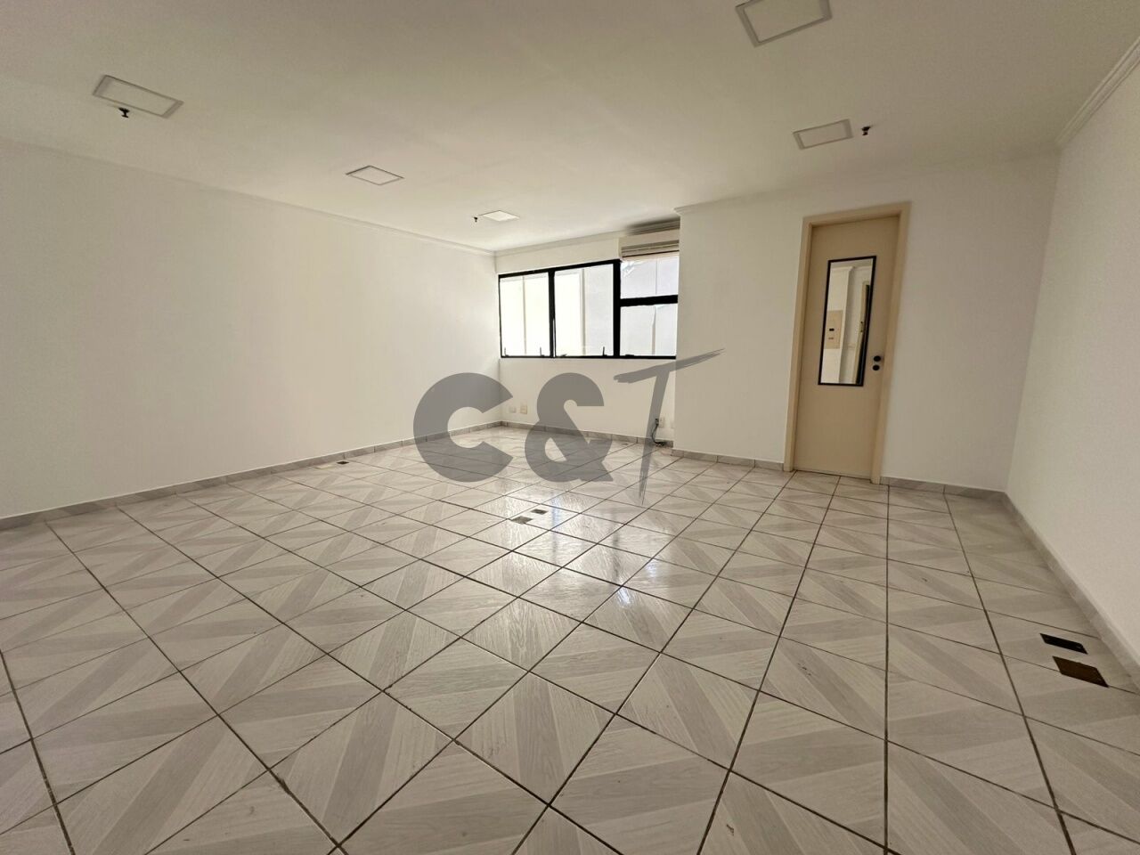 Conj. Comercial para Locação - Moema