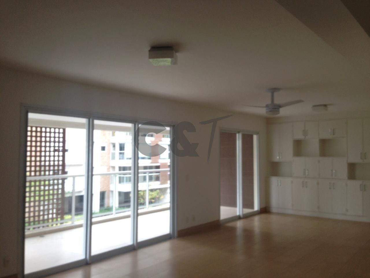 Apartamento para Locação - Granja Julieta