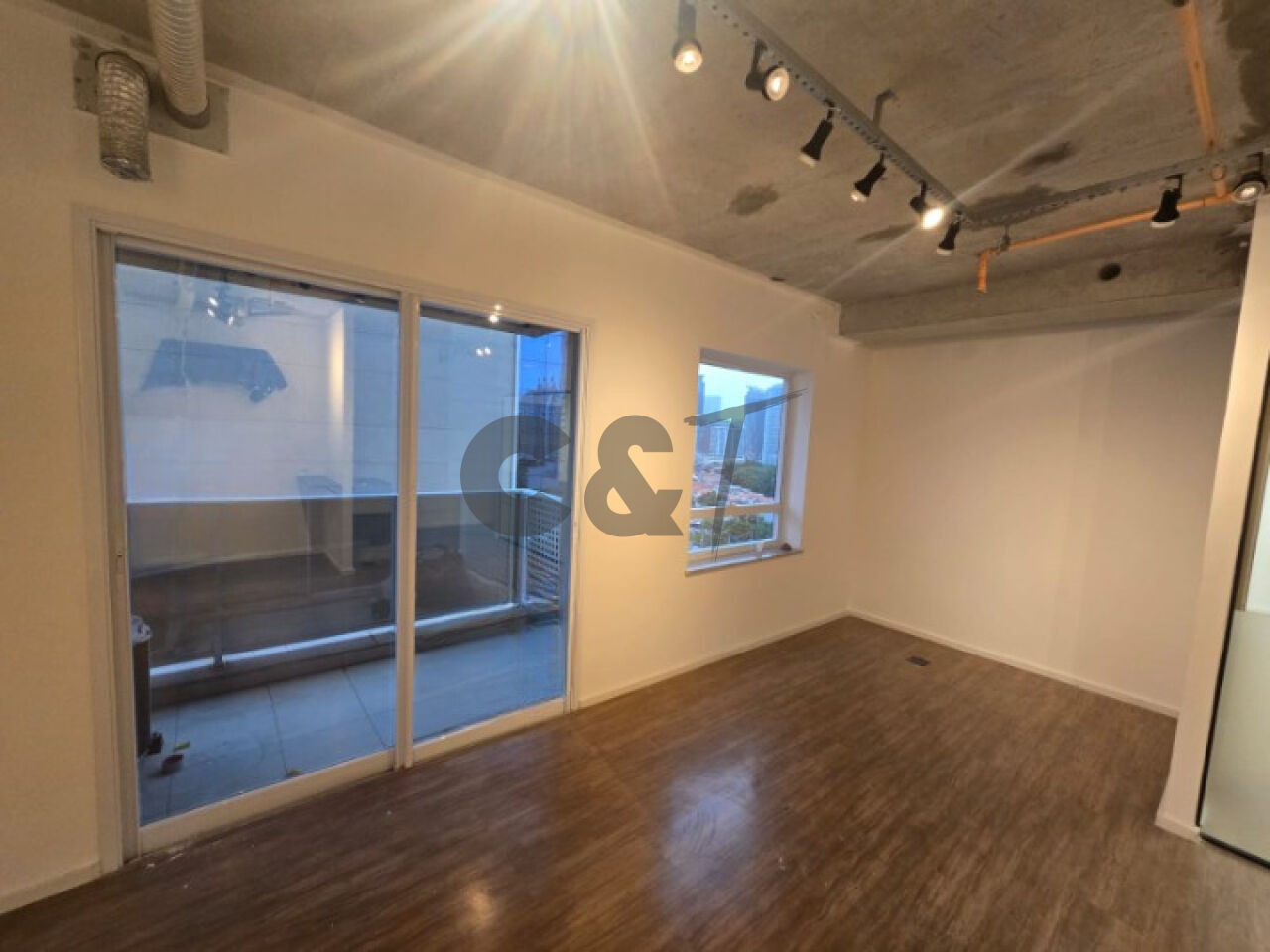 Conj. Comercial para Locação - Vila Gertrudes