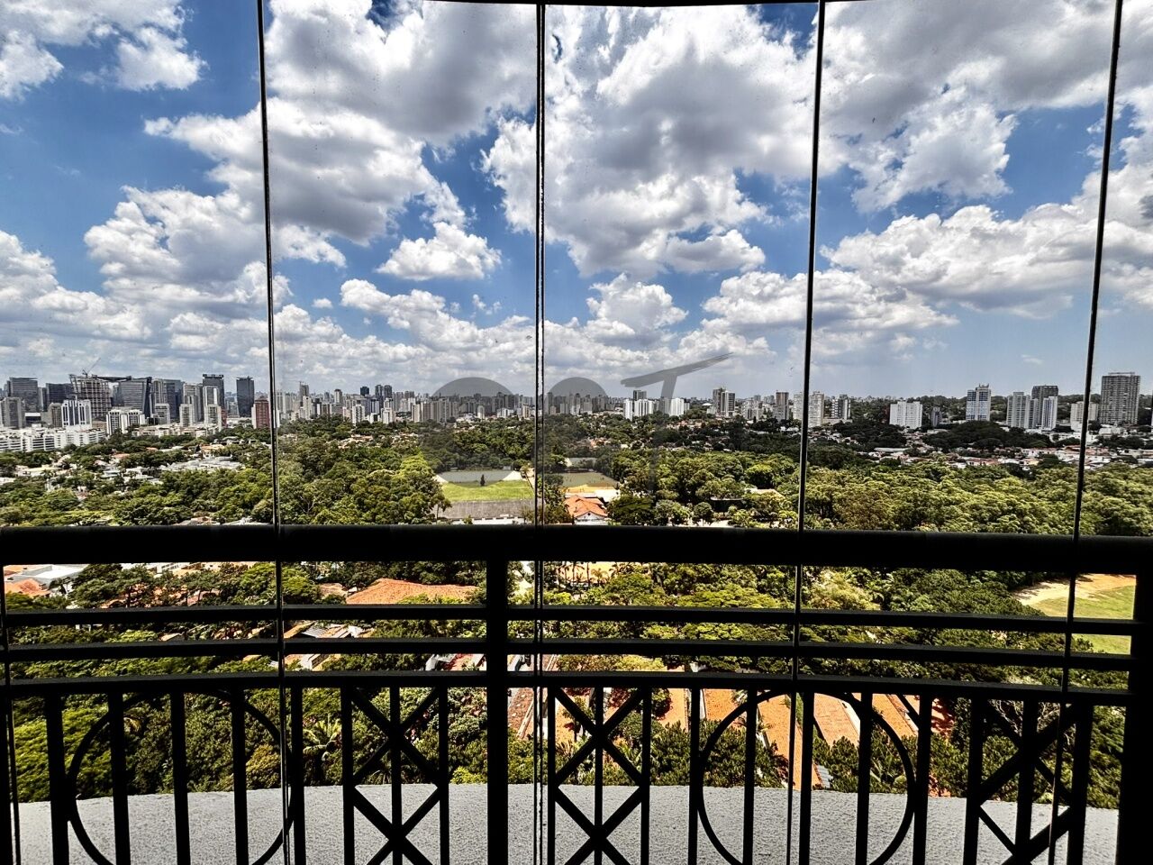 Cobertura para Venda - Granja Julieta