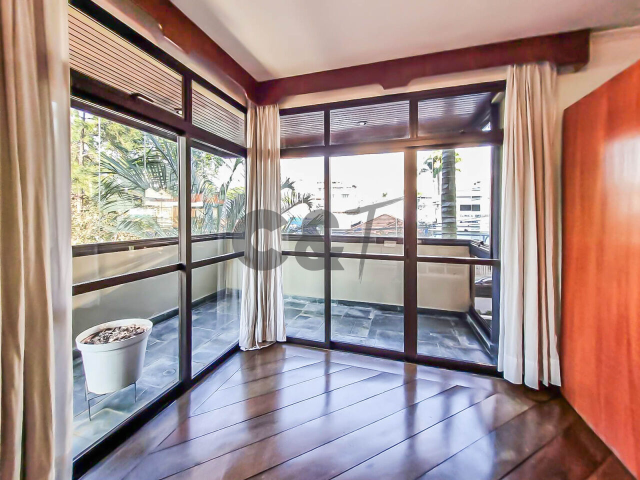 Apartamento para Locação - Chácara Santo Antônio Zona Sul