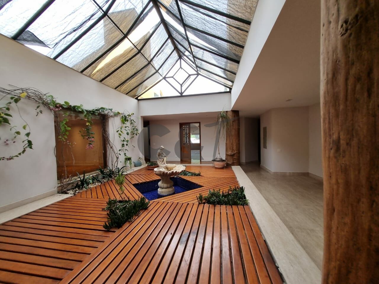Casa de Condomínio para Locação - Chácara Flora