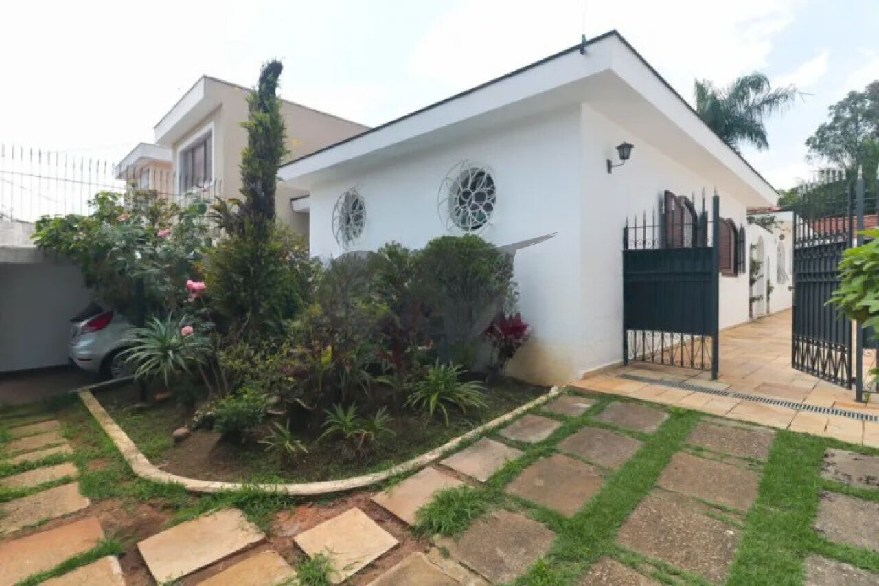 Casa Térrea para Venda - Granja Julieta