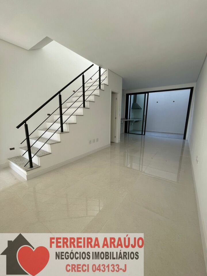 Sobrado para Venda - Cupecê