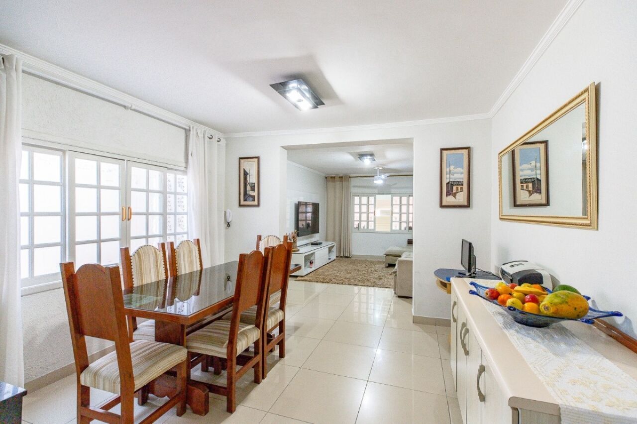 Sobrado para Venda - Vila Marari