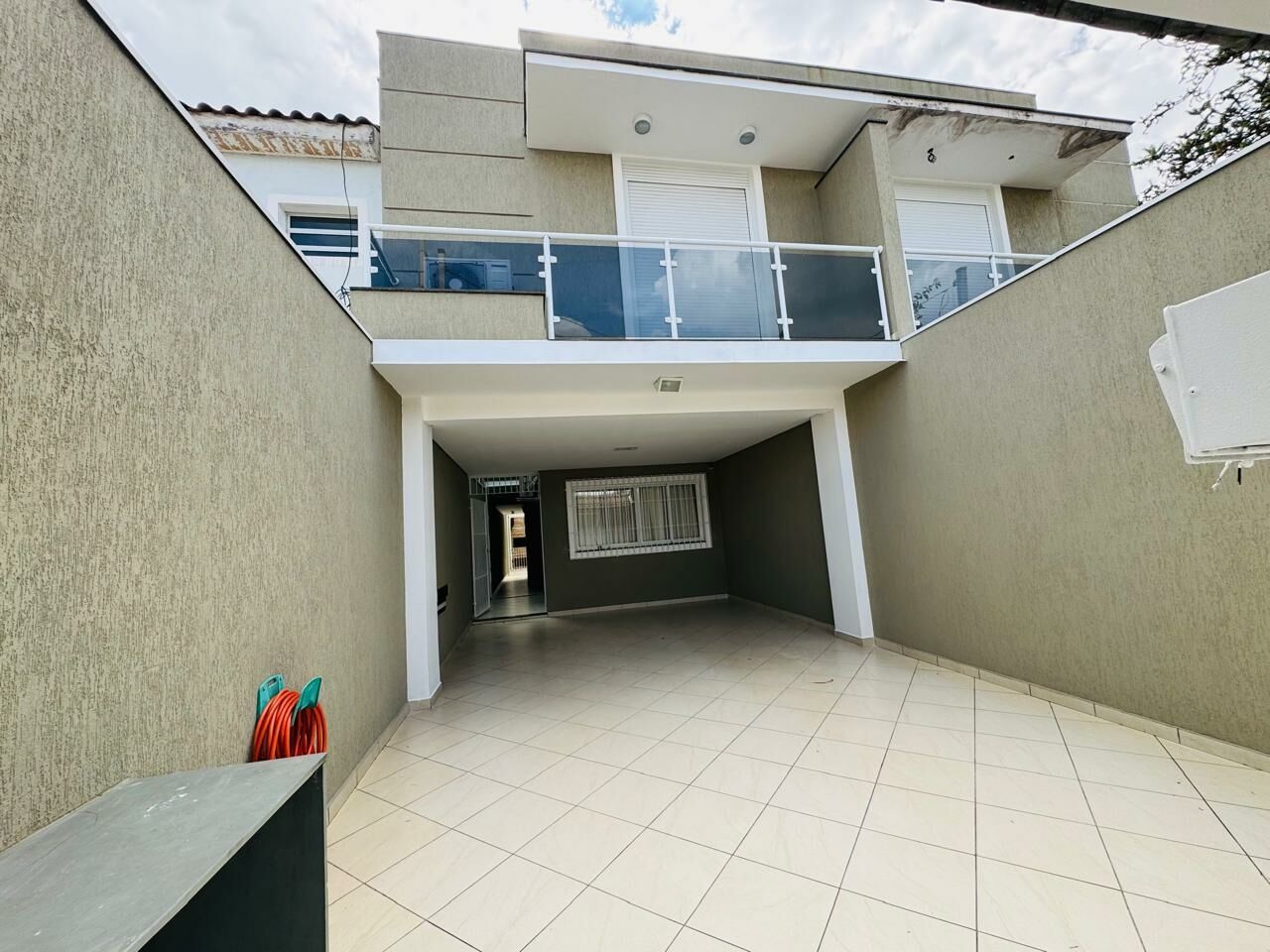 Sobrado para Venda - Cupecê