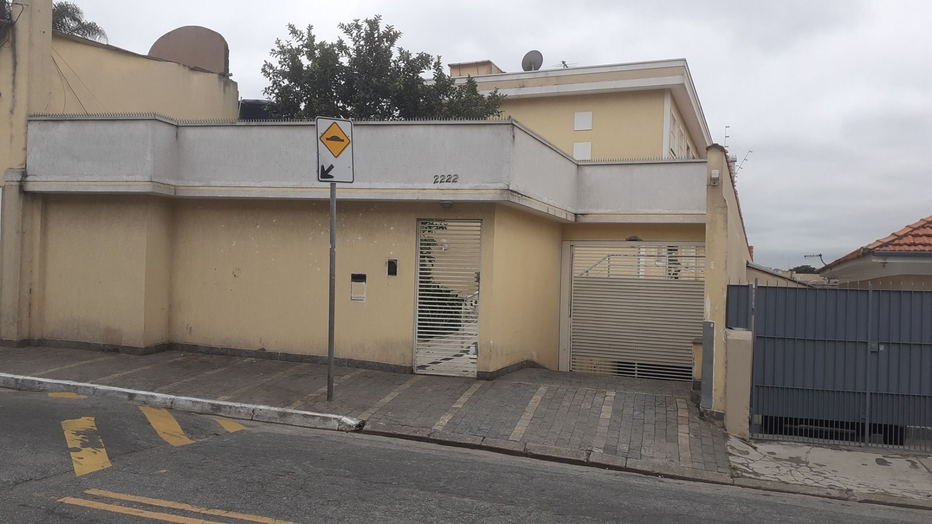 Sobrado para Venda - Vila Nivi