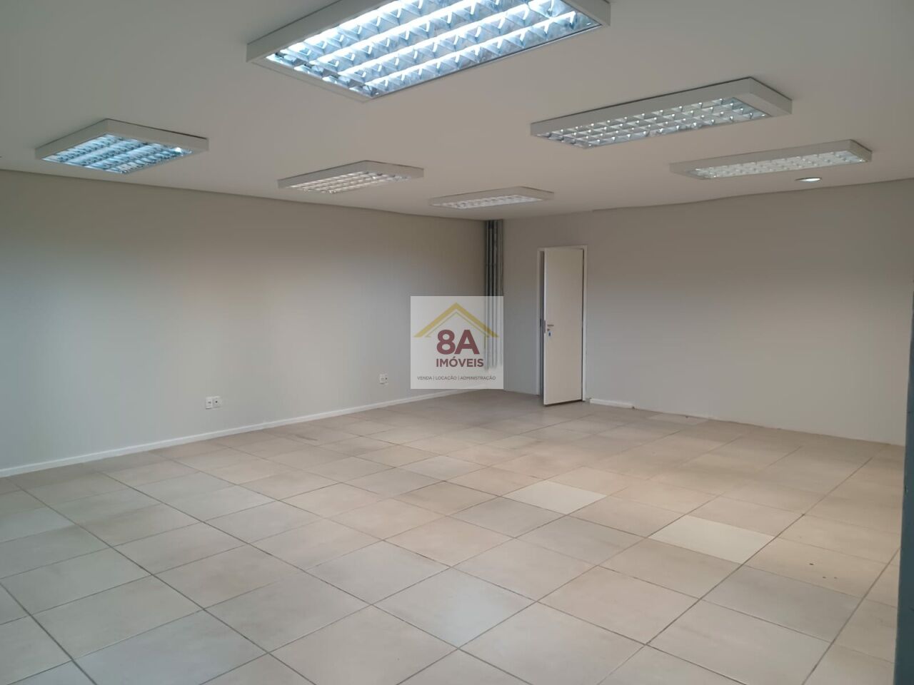 Galpão para Locação - Vila Guarani Z Sul