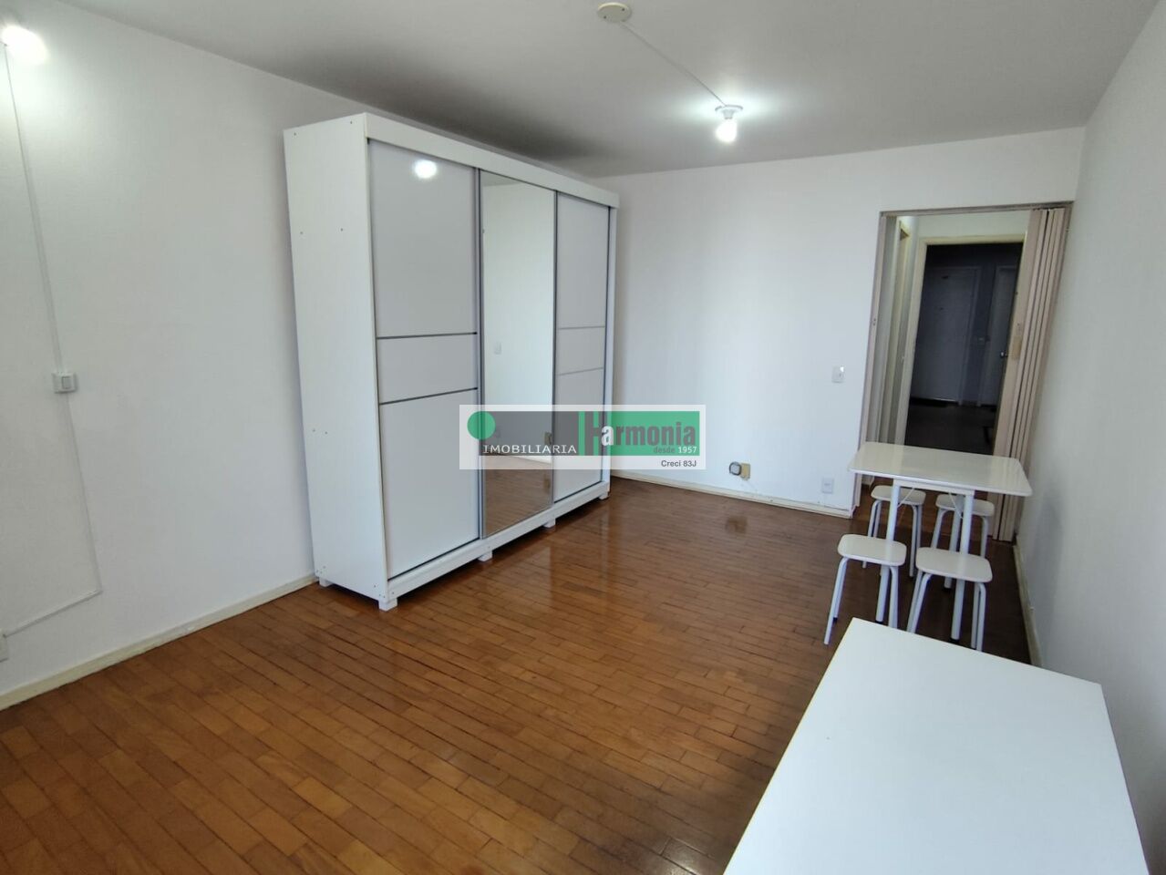 Kitnet para Venda - Santa Cecília