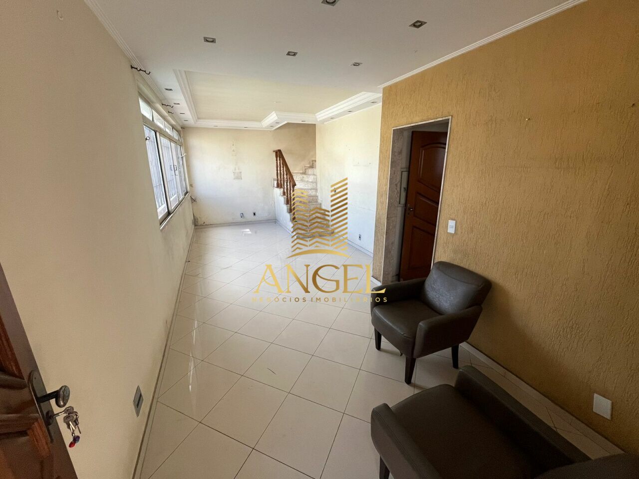 Casa Assobradada para Venda - Vila Invernada