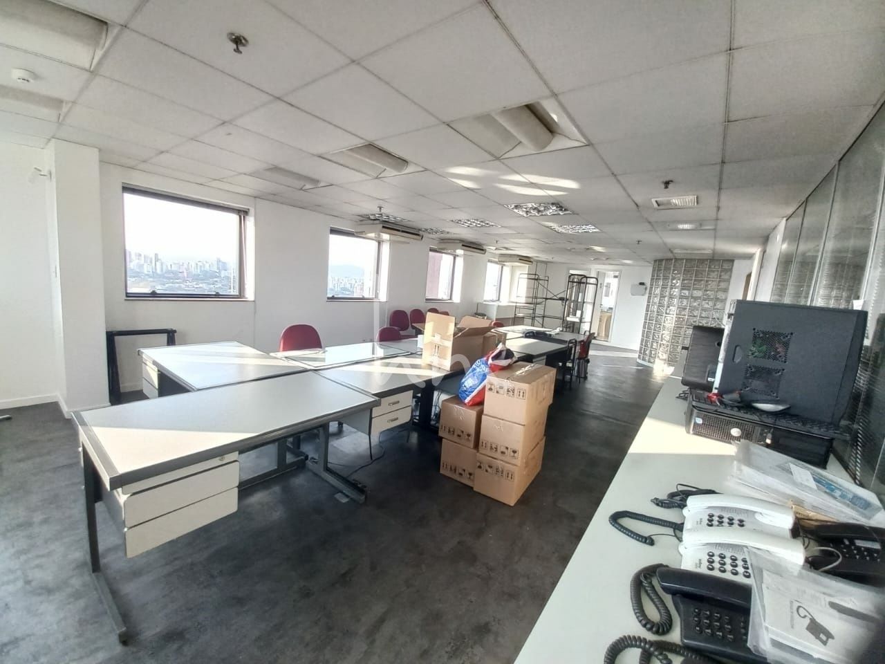 Conj. Comercial para Venda - CONSOLAÇÃO