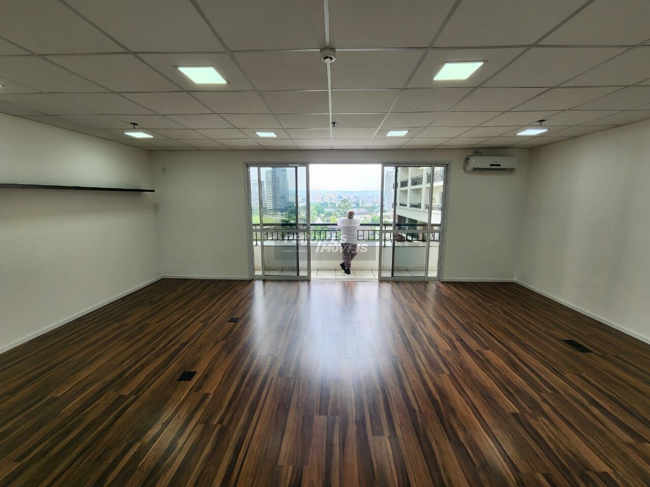 Conj. Comercial para Venda - Água Branca