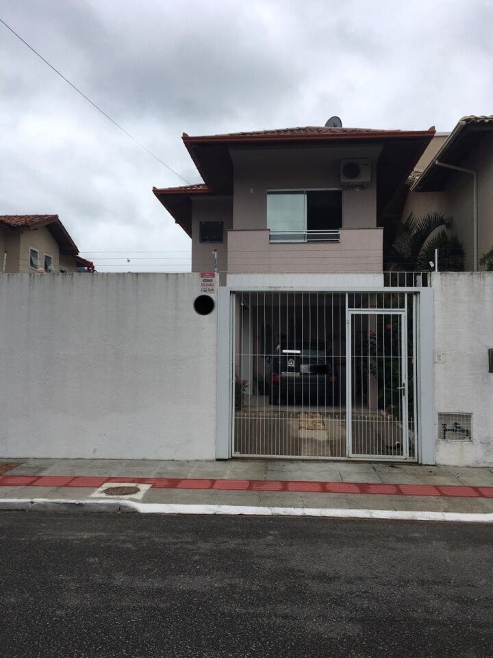 Sobrado em São João do Rio Vermelho (SC) 5 Quartos, 210m² Ref VM857 Vanessa Mensch Imóveis Sobrado em São João do Rio Vermelho (SC) 5 Quartos, 210m² Ref VM857 Vanessa Mensch Imóveis