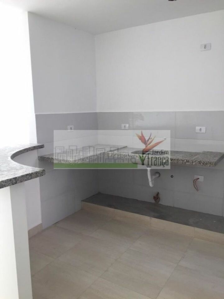 Condomínio para Venda - Água Fria