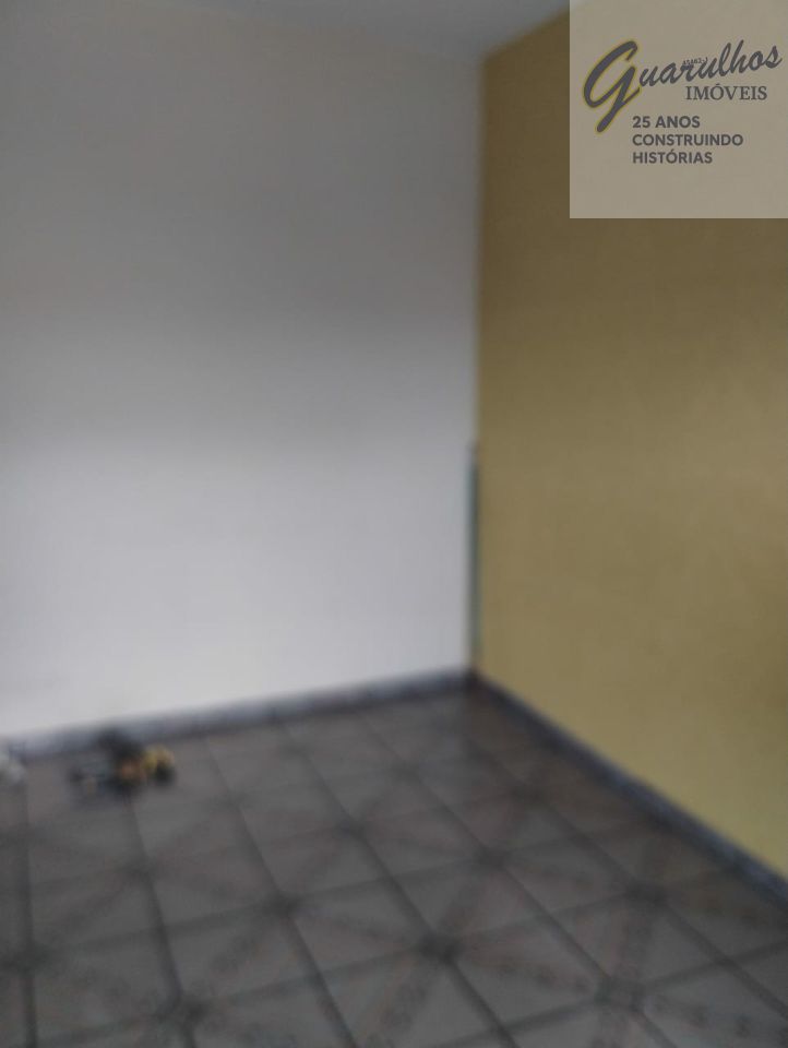 Casa Assobradada para Locação - Vila Galvão