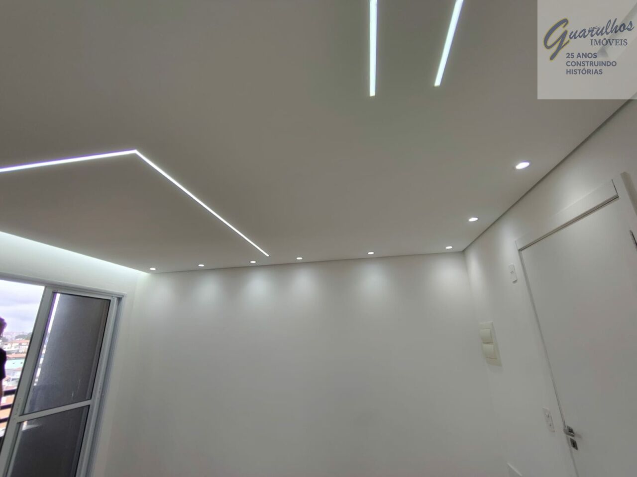 Apartamento para Locação - Vila Galvão