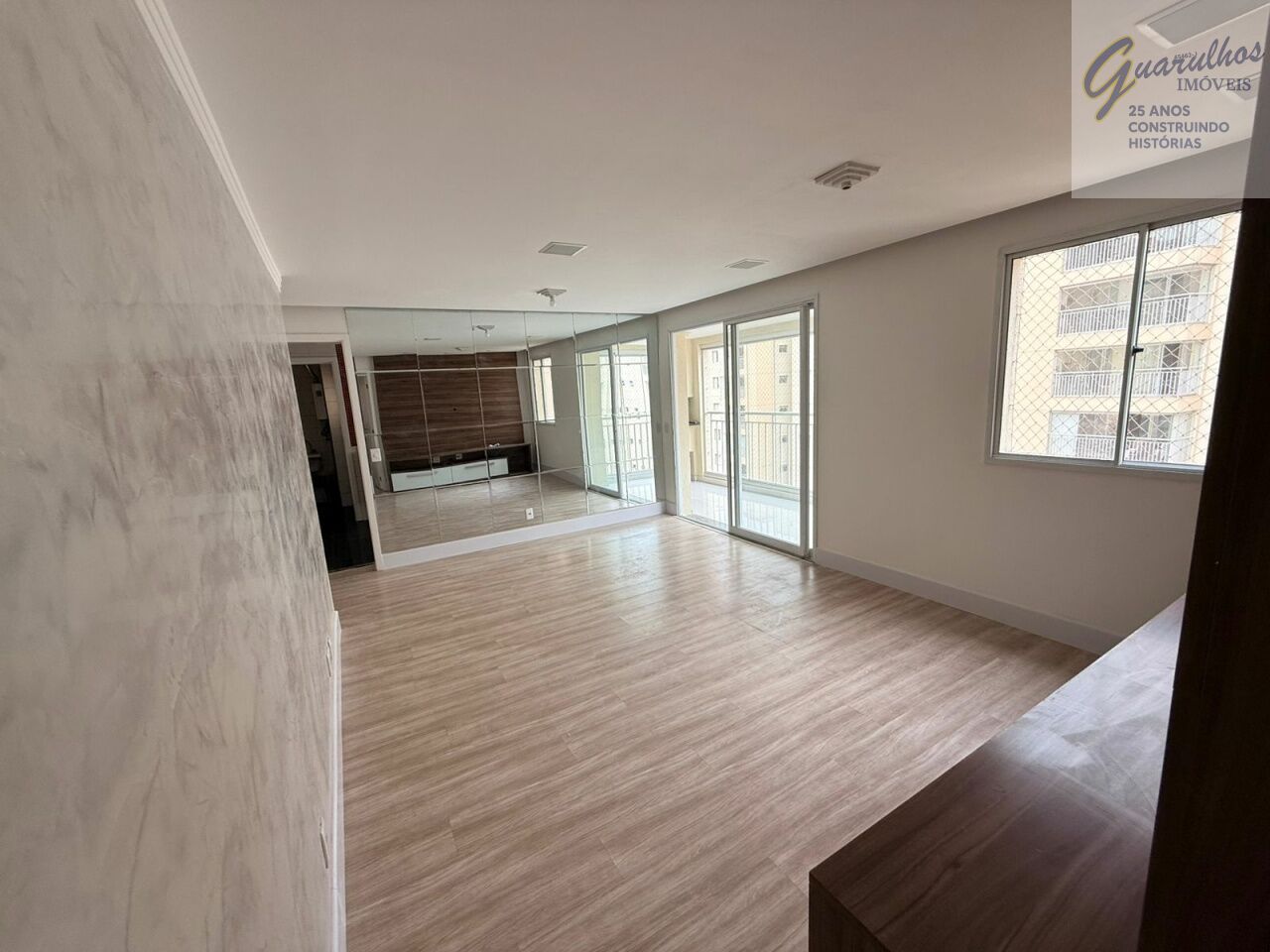 Apartamento para Venda - Vila Santo Antônio