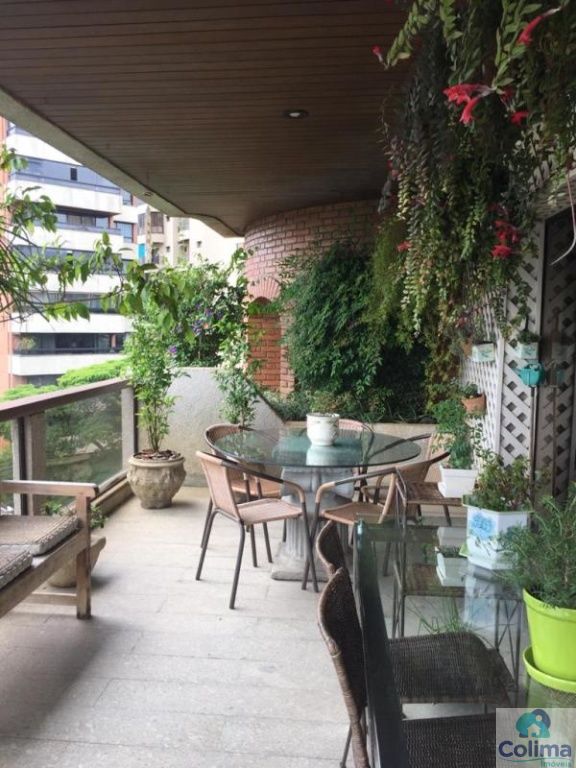 Apartamento para Venda - Moema