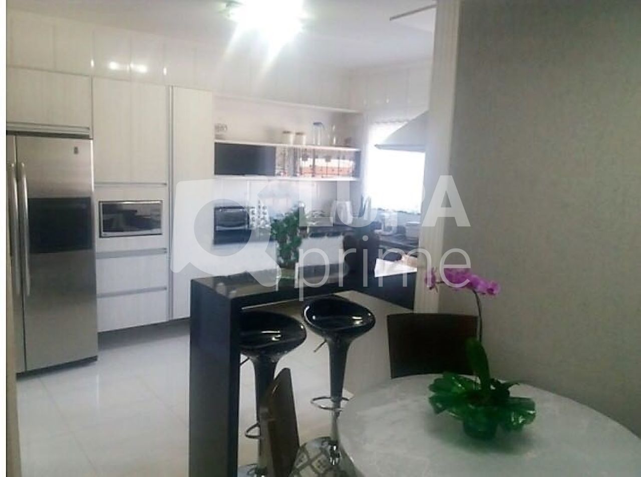 sobrado-venda-sao-paulo-tucuruvi-3dormitorios-2suites-2vagas-180m2-LM10001