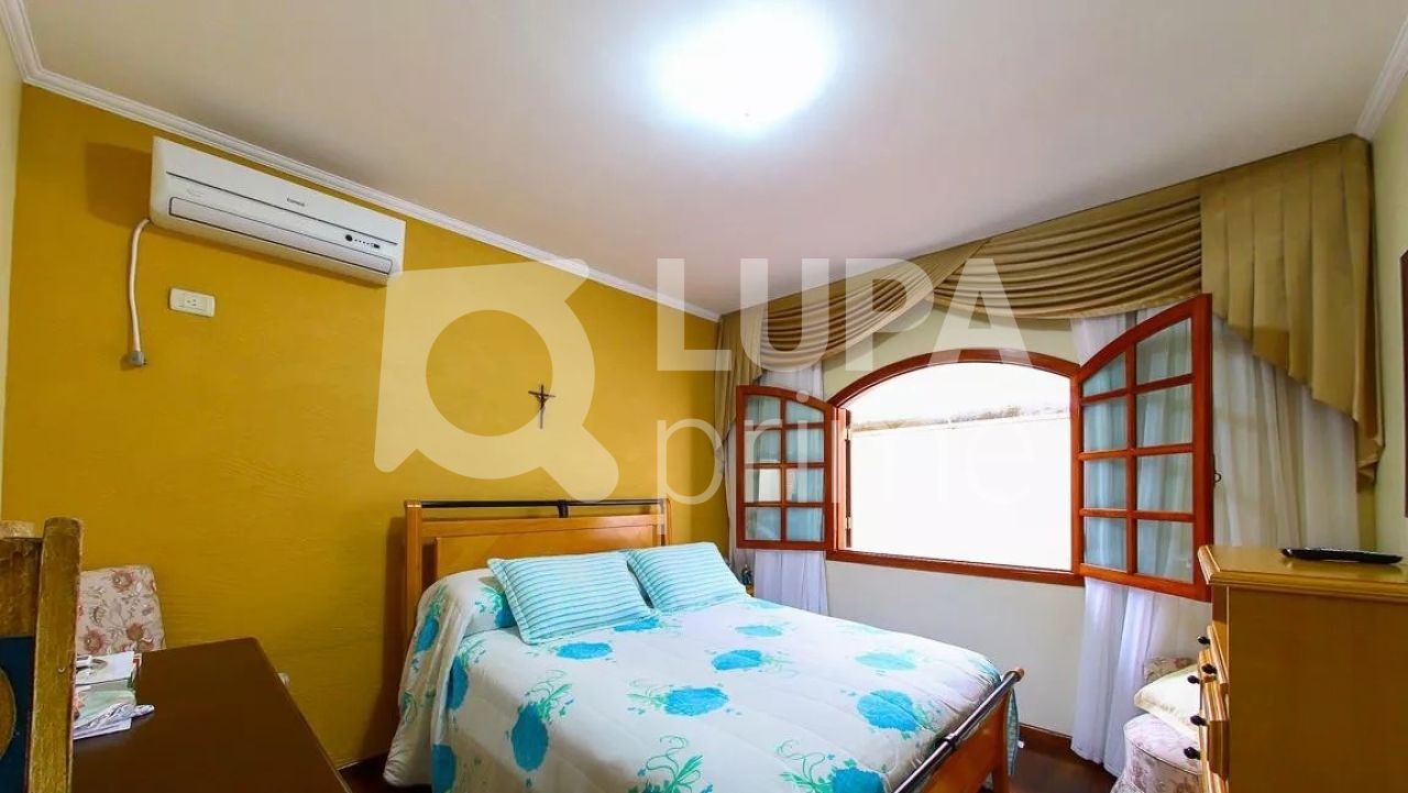 sobrado-venda-sao-paulo-parada-inglesa-3dormitorios-1suite-4vagas-220m2-LM11749