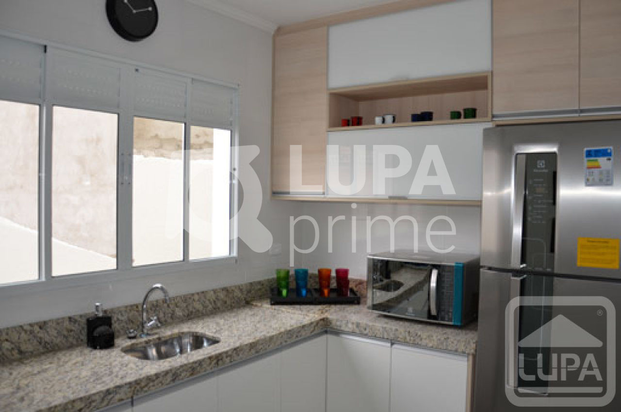 sobrado-venda-sao-paulo-vila-santa-clara-3dormitorios-1suite-2vagas-112m2-LM12218