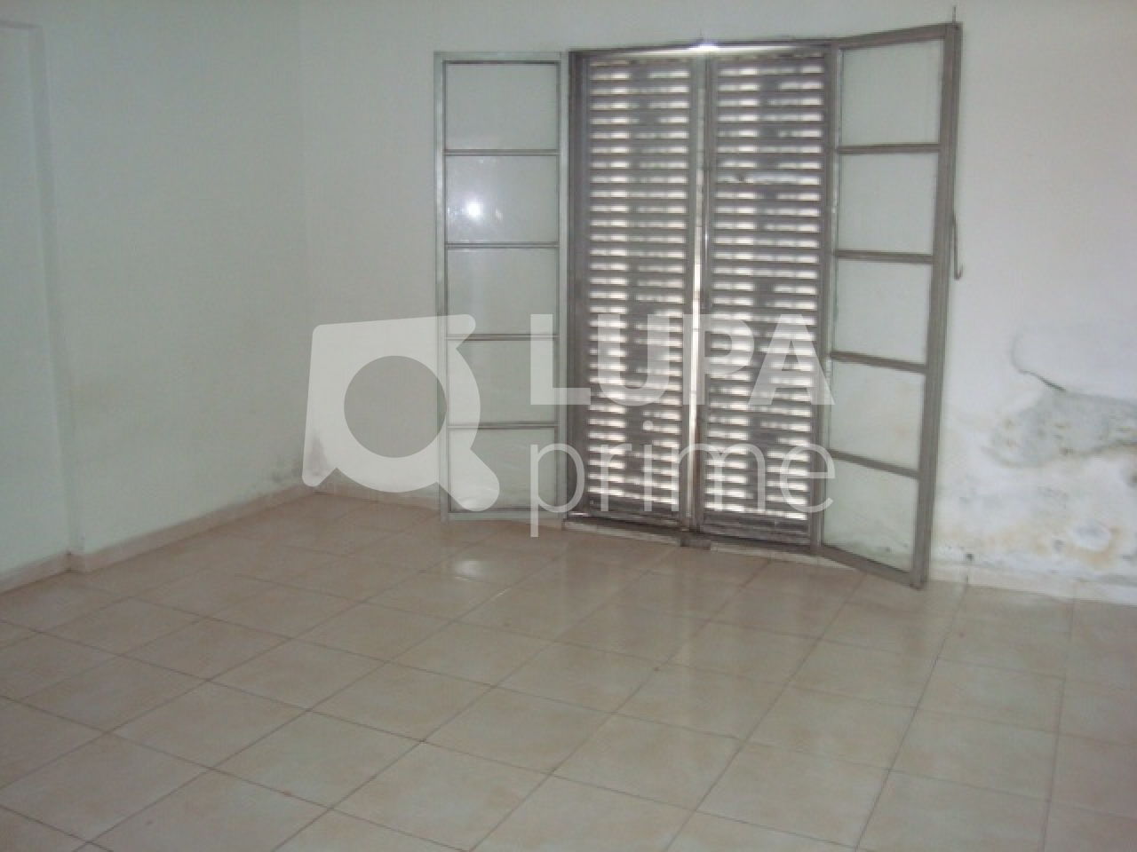 casa-terrea-venda-sao-paulo-vila-maria-alta-2dormitorios-2vagas-225m2-LM12472