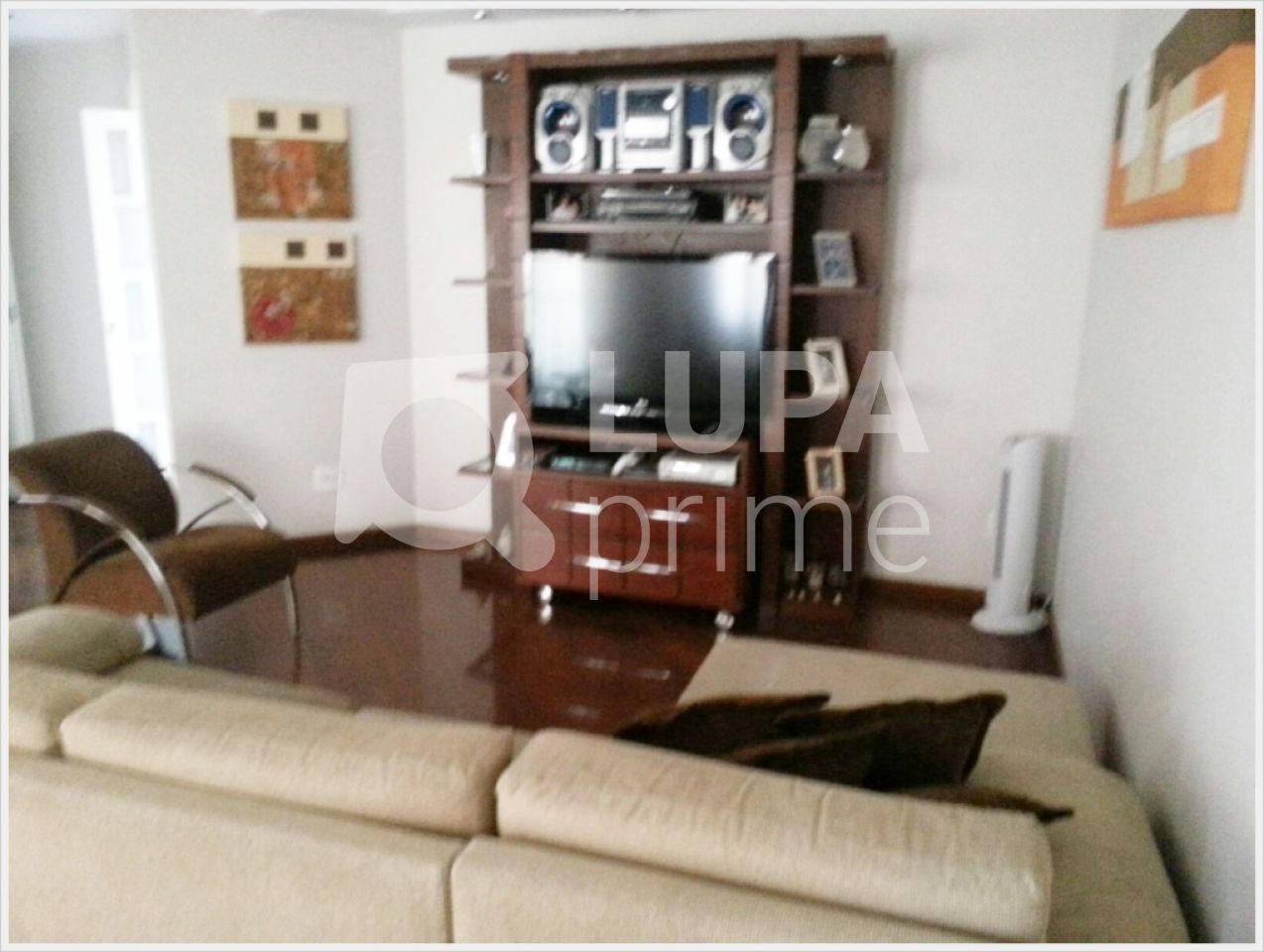 Apartamento à venda com 3 quartos, 105m² - Foto 3