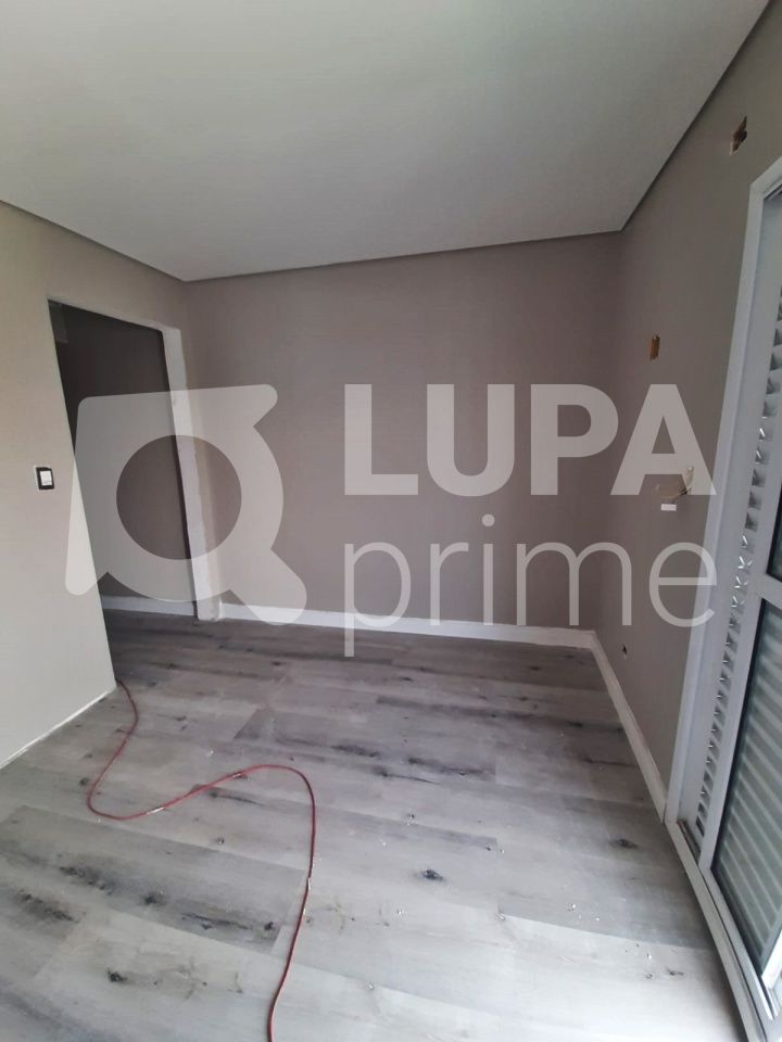 casa-terrea-venda-sao-paulo-parque-novo-mundo-3dormitorios-4vagas-250m2-LM13739