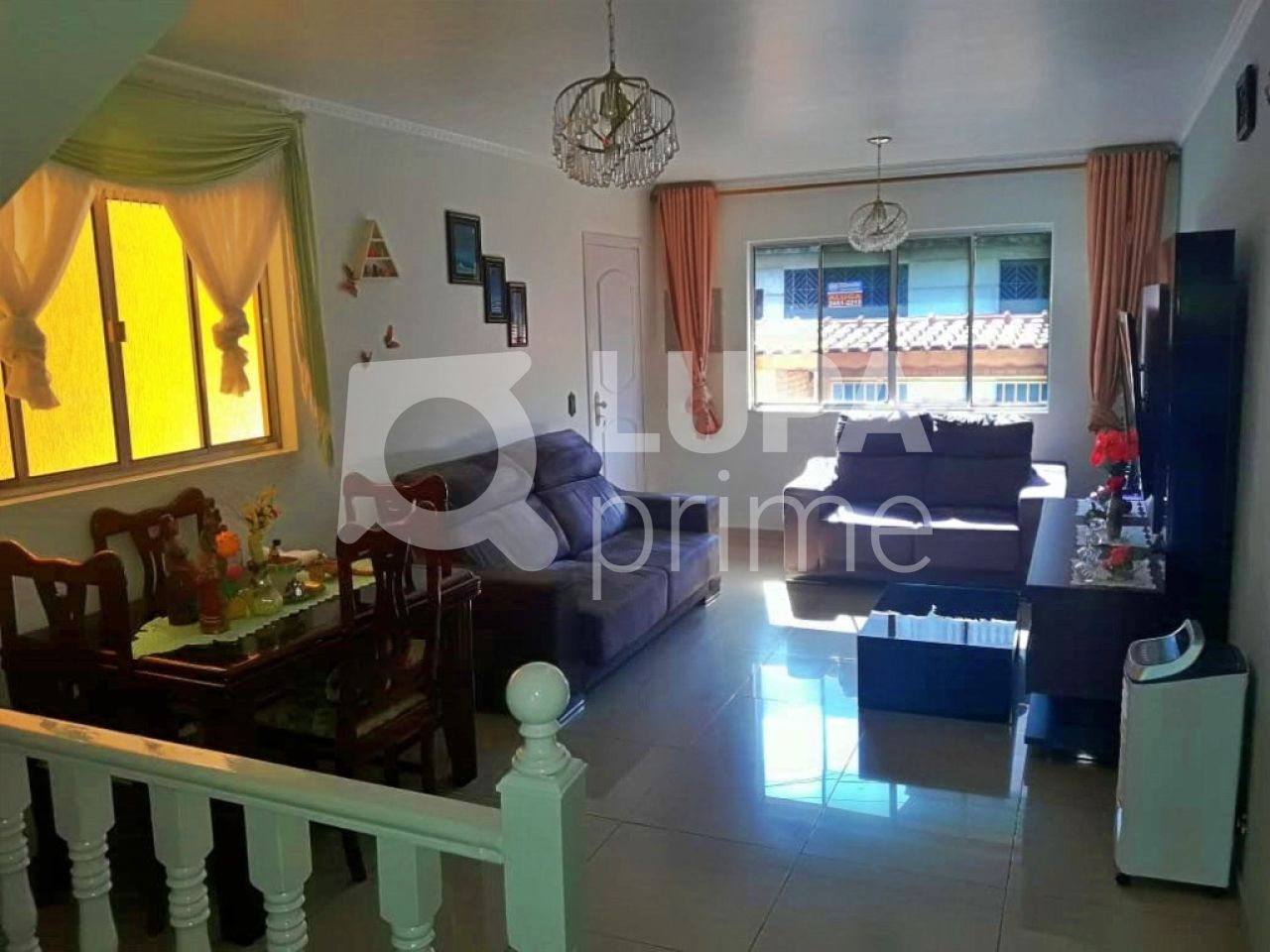 Casa à venda com 3 quartos, 125m² - Foto 2