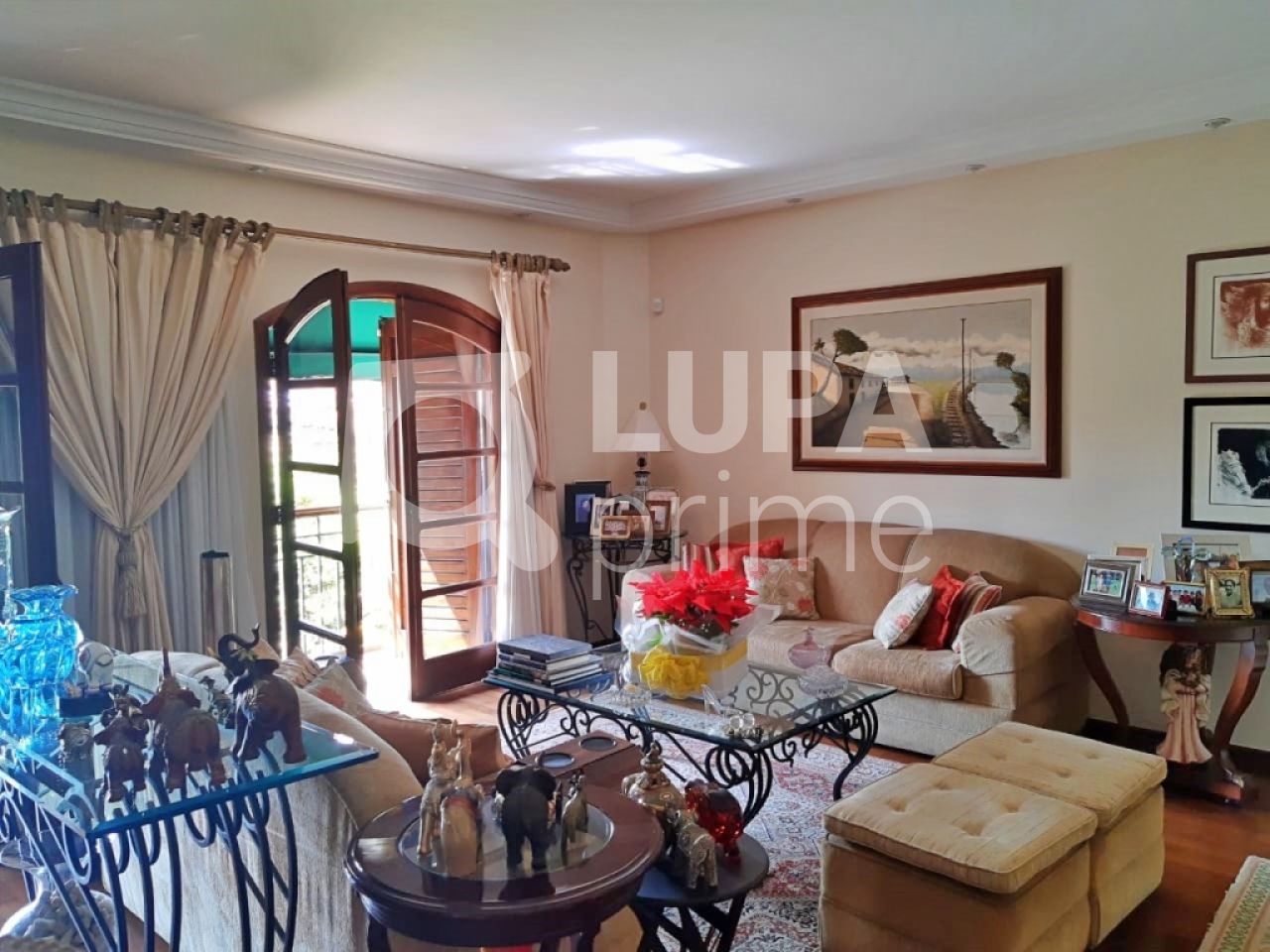 sobrado-venda-sao-paulo-vila-guilherme-3dormitorios-3suites-8vagas-258m2-LM15337