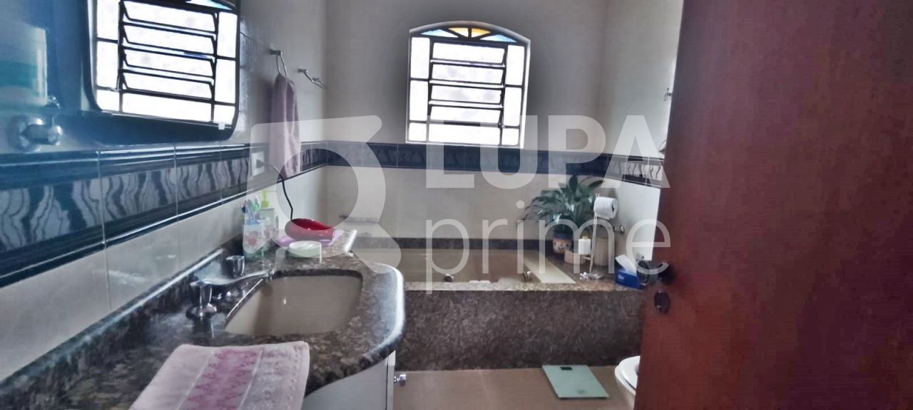 sobrado-venda-sao-paulo-vila-guilherme-3dormitorios-3suites-8vagas-258m2-LM15337