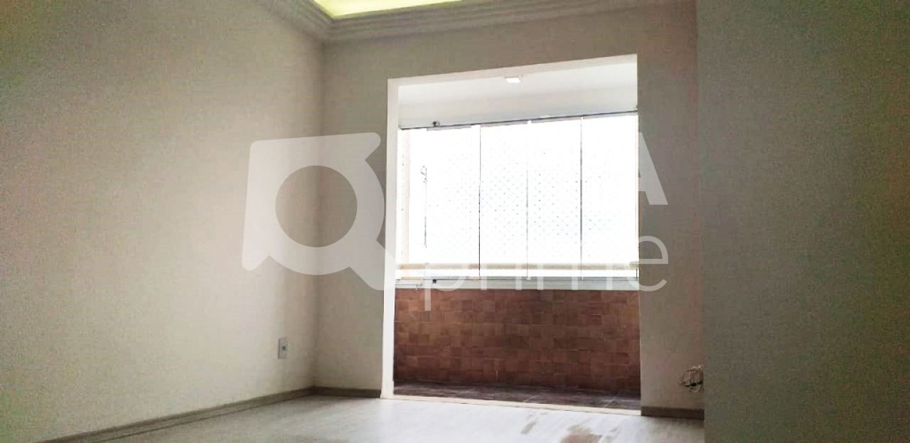 Apartamento à venda com 2 quartos, 60m² - Foto 5