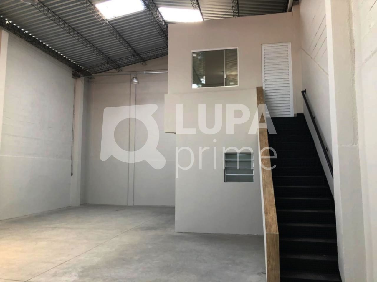Depósito-Galpão, 240 m² - Foto 8