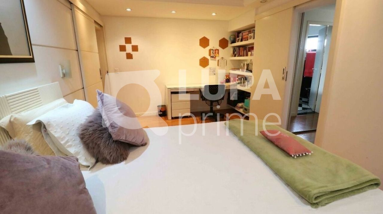 Apartamento à venda com 4 quartos, 500m² - Foto 8