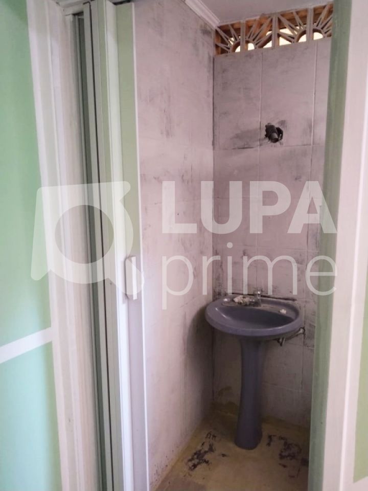 Casa à venda com 4 quartos, 150m² - Foto 14