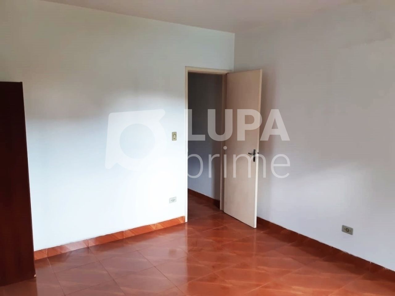 sobrado-venda-sao-paulo-vila-guilherme-2dormitorios-2vagas-102m2-LM16388