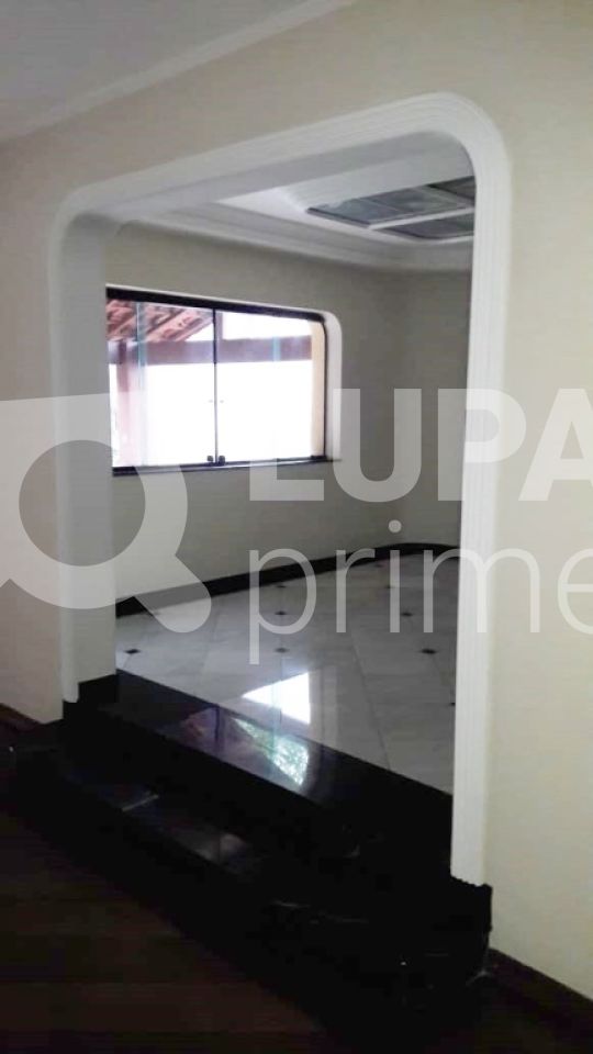 sobrado-venda-sao-paulo-palmas-do-tremembe-4dormitorios-1suite-10vagas-440m2-LM17038