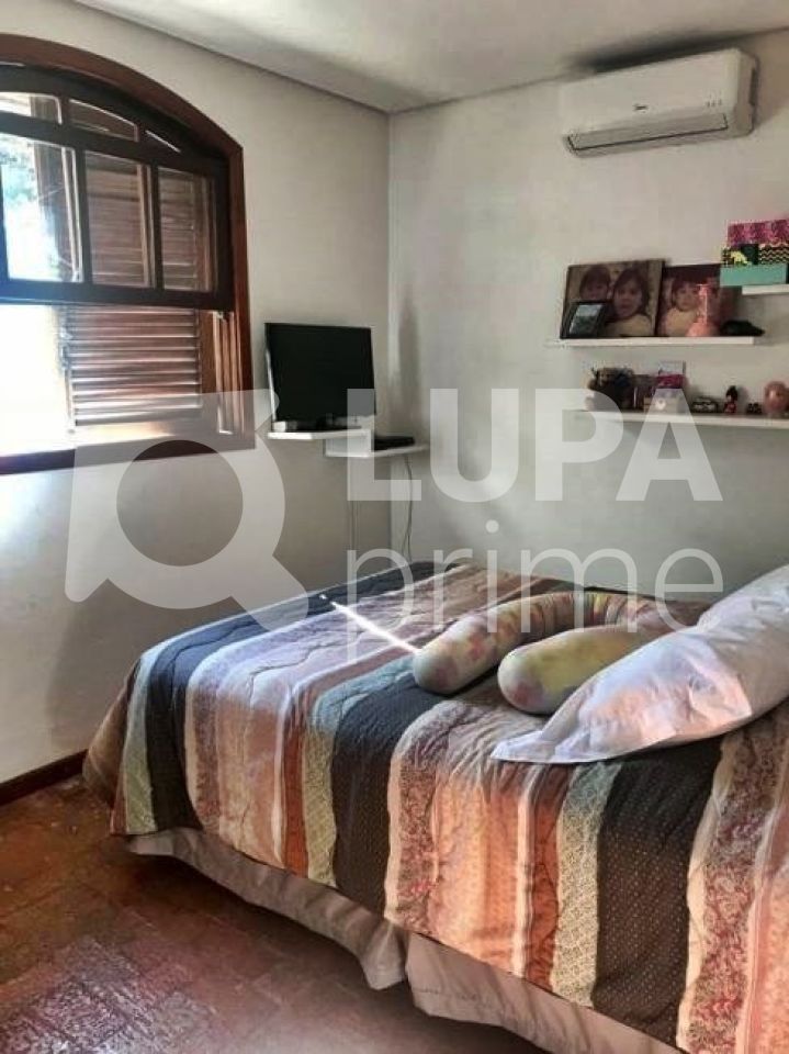 casa-terrea-venda-sao-paulo-vila-maria-alta-3dormitorios-1suite-3vagas-330m2-LM17468