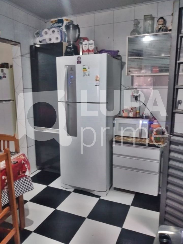 Casa à venda com 2 quartos, 74m² - Foto 7