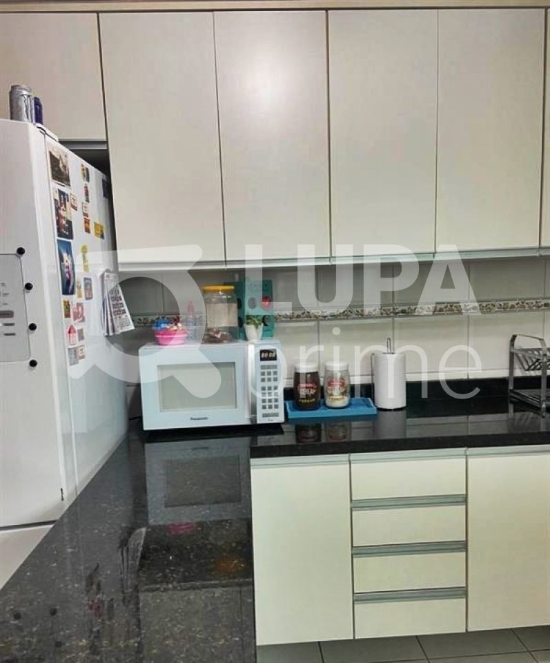 Casa à venda com 3 quartos, 110m² - Foto 8