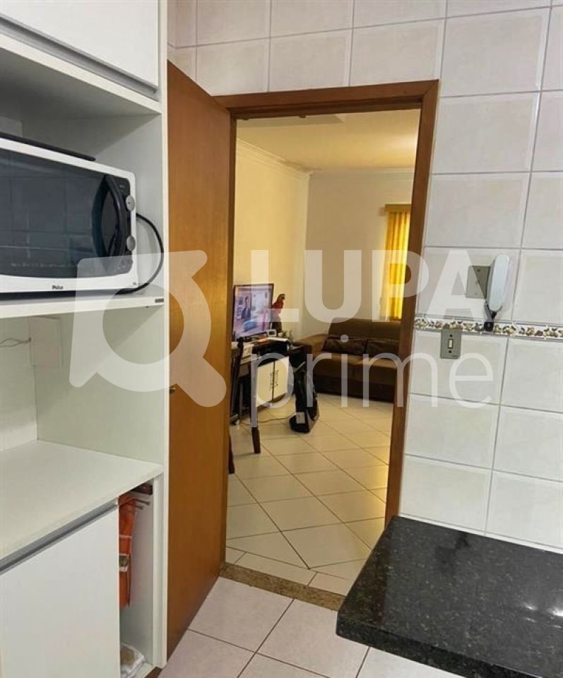 Casa à venda com 3 quartos, 110m² - Foto 13