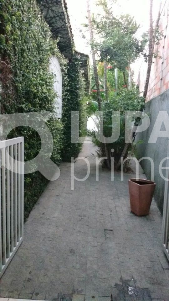 casa-terrea-venda-sao-paulo-santana-3dormitorios-1suite-4vagas-248m2-LM17840